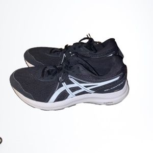 Asics GT-2000 11 Running Shoes Black and White Size 8.5 Men's Like New